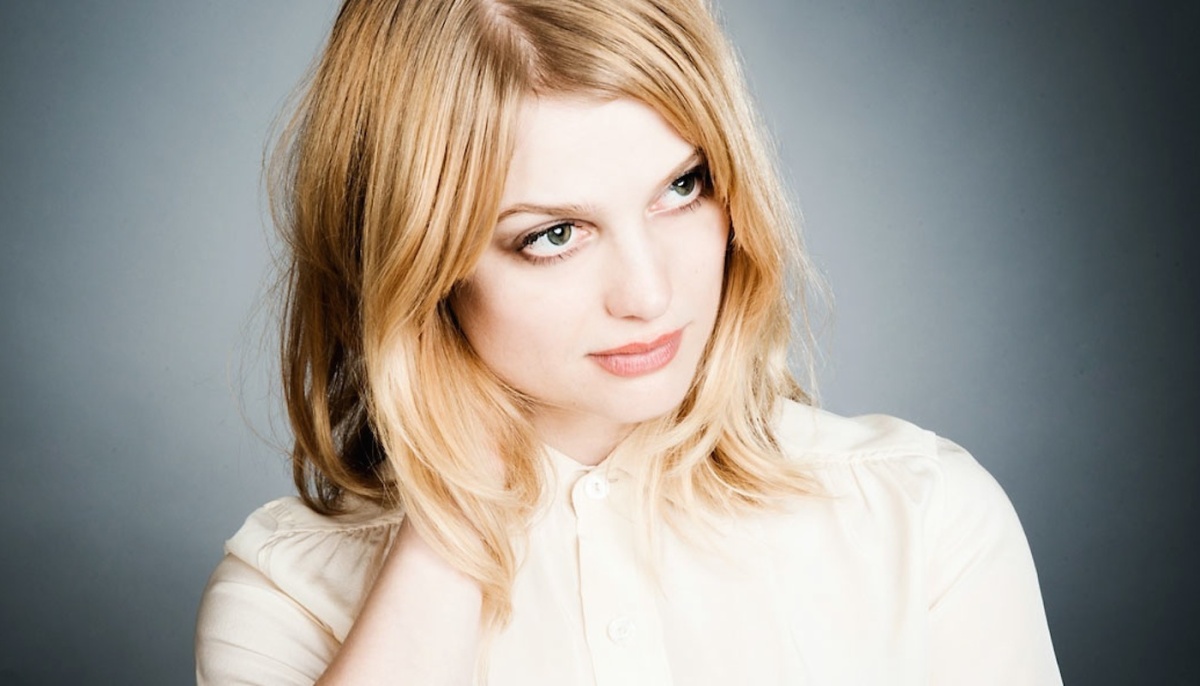 Alison Sudol cast in FANTASTIC BEASTS’ third lead role.